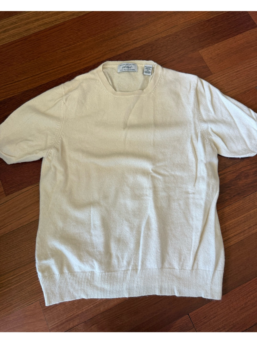 100% Cashmere Lord & Taylor Cream Sweater